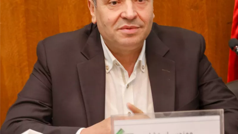 تكليف أمين عام المهندسين مساعدا لوزير التعليم لشئون الهيئة العامة