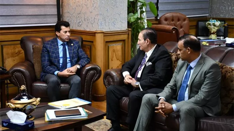 وزير الرياضة يقبل استقالة رئيس مجلس إدارة الإسماعيلى
