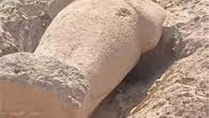 آثار أسوان: تمثال رمسيس وزنه 18 طن وفوجئنا باعتراف المتهمين بمحاولة سرقته