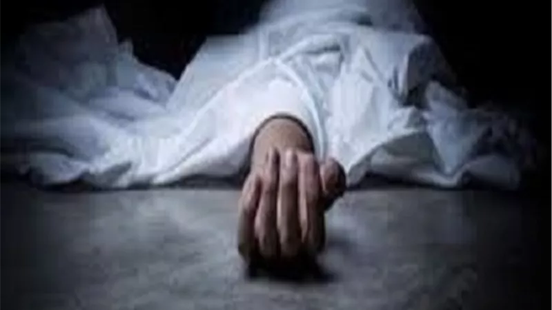 رفضت الارتباط به.. فهشم راسها 