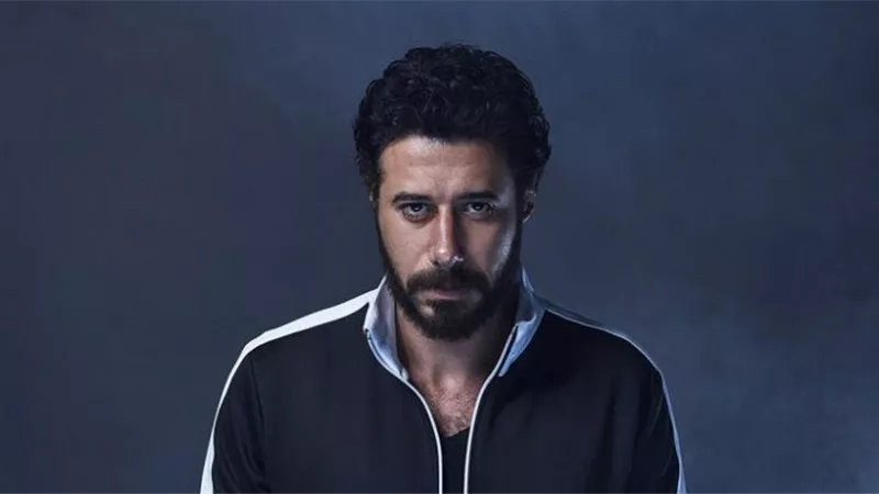 أحمد السعدنى : إن شاء الله تنشل يالي كتبت الإشاعة