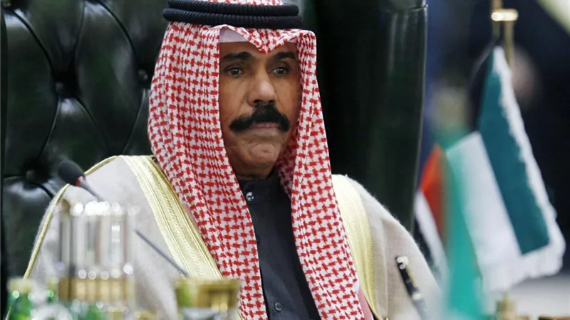 أمير الكويت يؤكد عمق العلاقات الأخوية والتاريخية مع سلطنة عمان