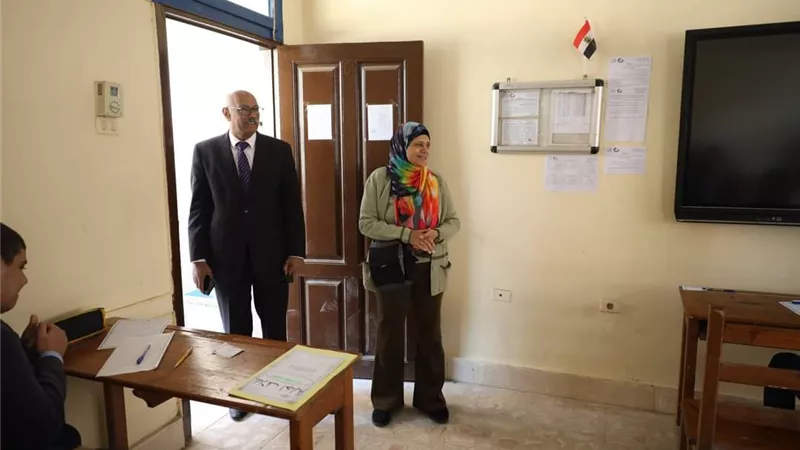 بدء إلامتحانات بمدرسة مياه الشرب ببني سويف