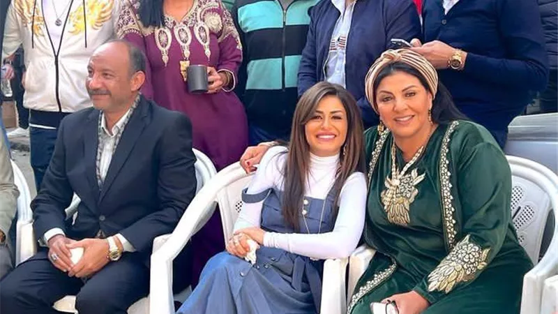 برفقة نجوم المسلسل.. منة فضالي تشعل إنستجرام من كواليس 