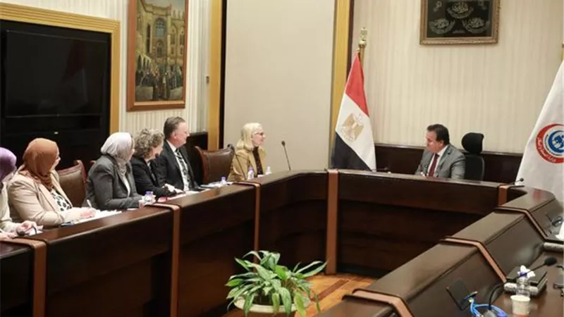 وزير الصحة يستقبل مدير الوكالة الأمريكية لبحث التعاون المشترك