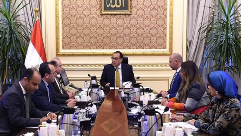مدبولي: نعمل على استكمال برنامج توسيع قاعدة ملكيةالشركات المملوكة