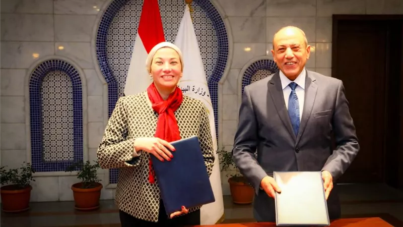 وزيرا الطيران والبيئة يوقعان بروتوكولا للتعاون لدعم العمل البيئى