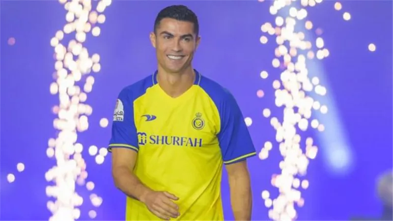 النصر يستغل تواجد رونالدو لتوثيق بطولاته بفكرة جديدة
