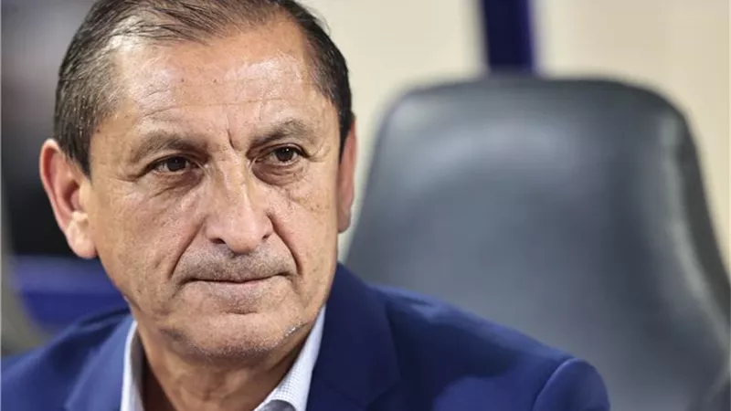 رامون دياز يعلن تشكيل الهلال أمام الرائد في الدوري السعودي