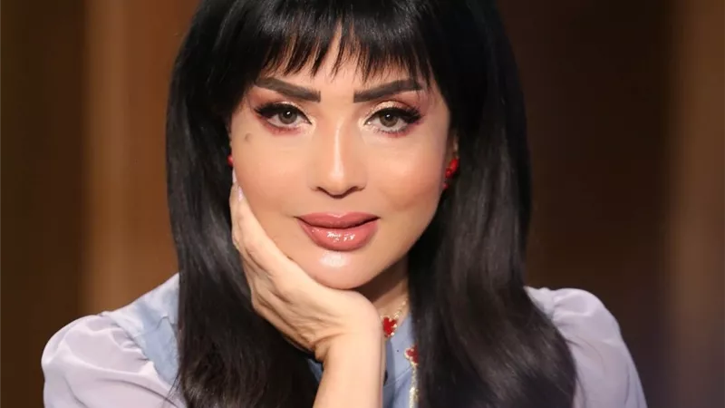 انسان بمعني الكلمة..سهير جودة تشيد بتصرف طارق لطفي في عزاء والدته