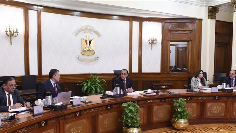 مدبولي يؤكد دعم الدولة لإجراءات السياحة لزيادة عدد السائحين