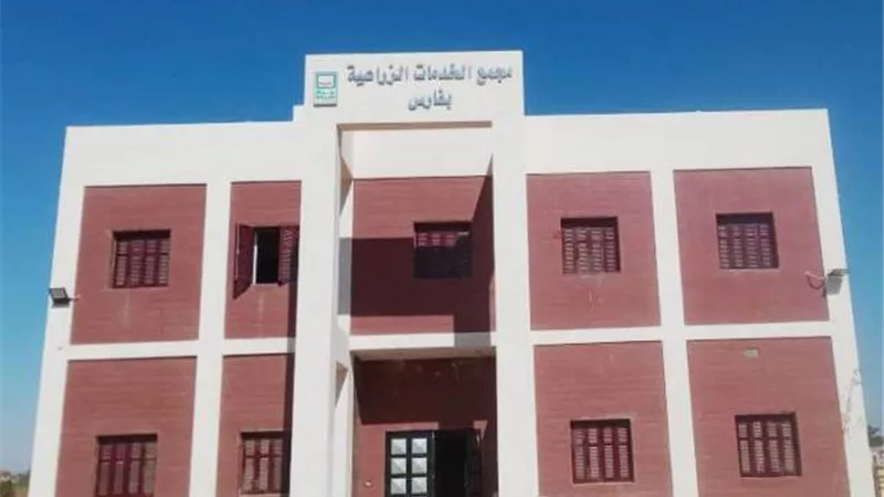 محافظ أسوان يتابع معدلات التنفيذ الجارية بمشروعات (حياة كريمة)