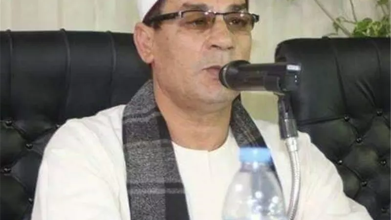 مولانا مازال حياً