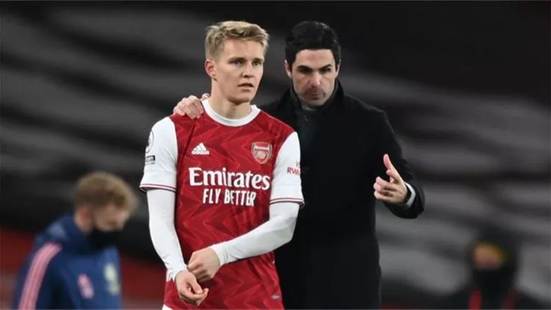 أوديجارد لاعب الشهر في الدوري الإنجليزي وأرتيتا أفضل مدرب