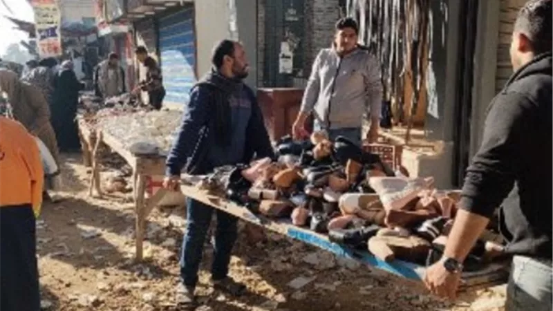 حملات لرفع الإشغالات المخالفة بمراكز ومدن الشرقية