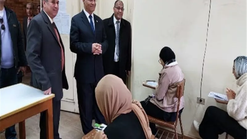 سوسة يتابع سير الإمتحانات بكليتى الزراعة والطب البيطرى جامعة بنها