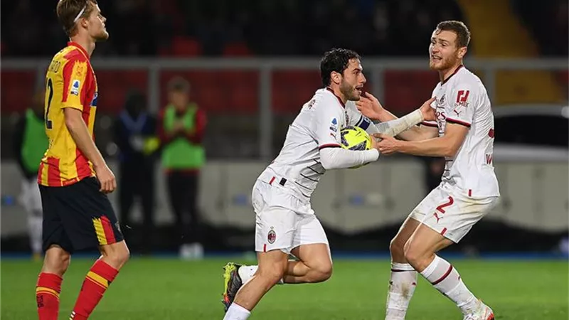 ميلان يحول خسارته بهدفين أمام ليتشي الي تعادل بالدوري الإيطالي