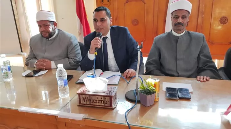 باحثو الجامع الأزهر يتابعون سير العملية التعليمية بأروقة أسوان