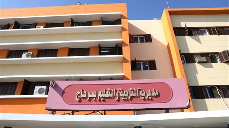 الفقي يتابع الاستعدادات النهائية لامتحانات للشهادة الإعدادية