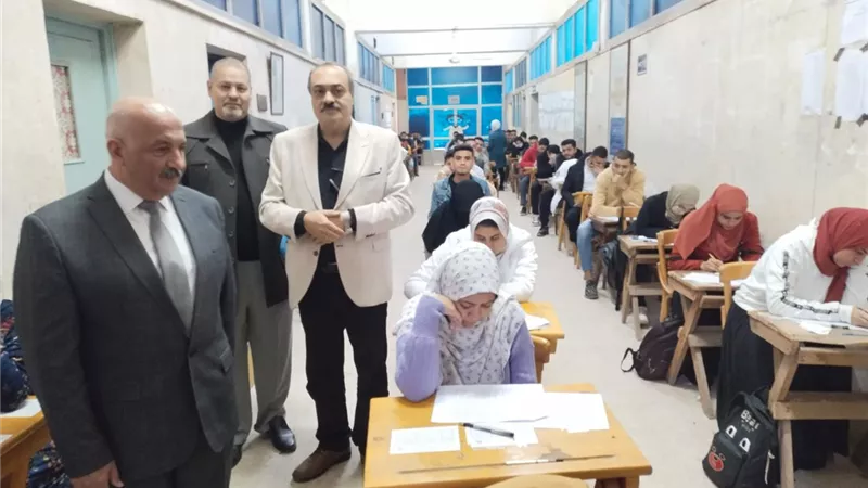 نائب رئيس جامعة الزقازيق يتفقد امتحانات كلية الزراعة