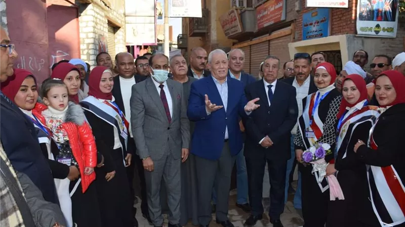 إفتتاح ٤ معارض بمشاركة ٨٣ عارض و٤٠٣ محضر فى حملات تموينية بالأقصر