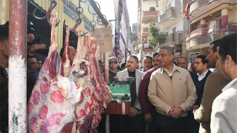 بيع سلع غذائية بأسعار مخفضة.. بمعرض 