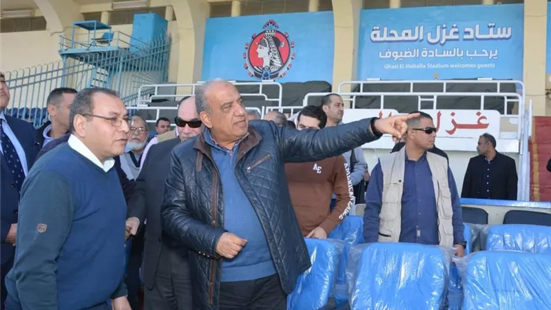 وزير قطاع الأعمال العام يجري جولة تفقدية موسعة بشركة غزل المحلة