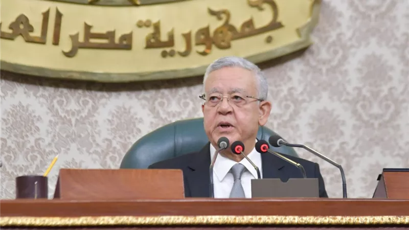 تفويض هيئة مكتب النواب بتحديد موعد للنطر في 30 طلب مناقشة عامة