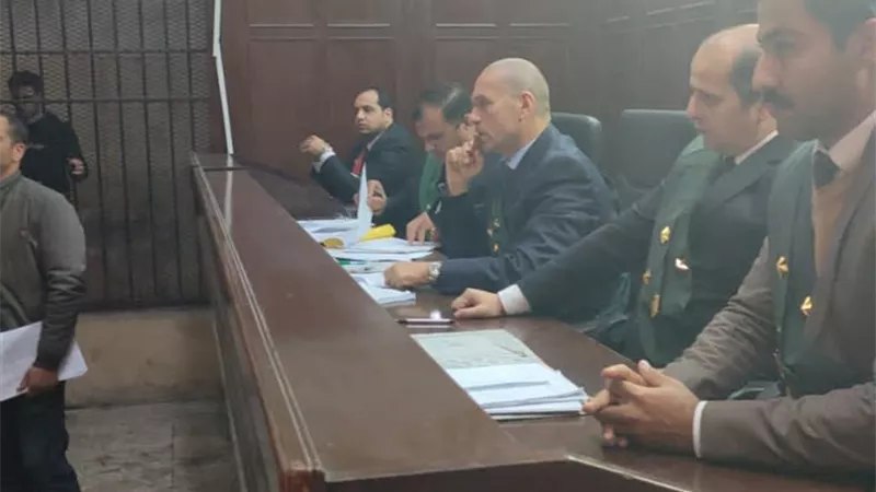 عقب الإحالة للمفتي.. والدة ضحية 