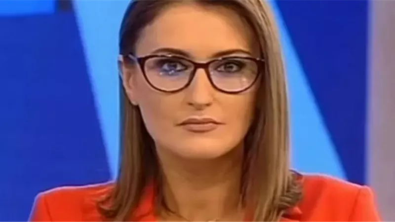 على الهواء مباشرة.. فيديو لوزير يغط في نوم عميق.. فيديو