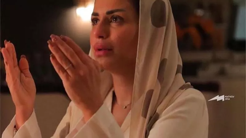 بالصور .. منة فضالى تتألق من كواليس 