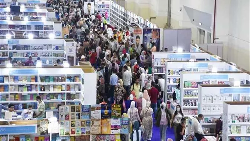 وزيرة الثقافة: معرض الكتاب نافذة مصر على العالم