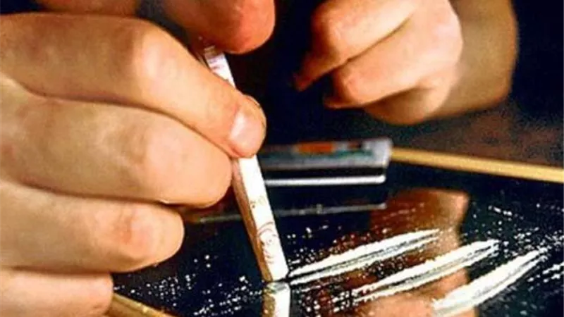 مصرع 3 أشخاص بـ جرعة مخدرات زائدة