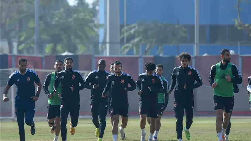 شاهد.. الأهلي يختتم تدريباته بملعب التتش استعداداً لمواجهة سموحة