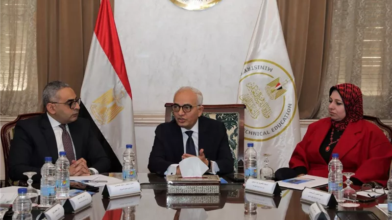 تفعيل مجموعات الدعم المدرسية مع بداية الفصل الدراسي الثاني
