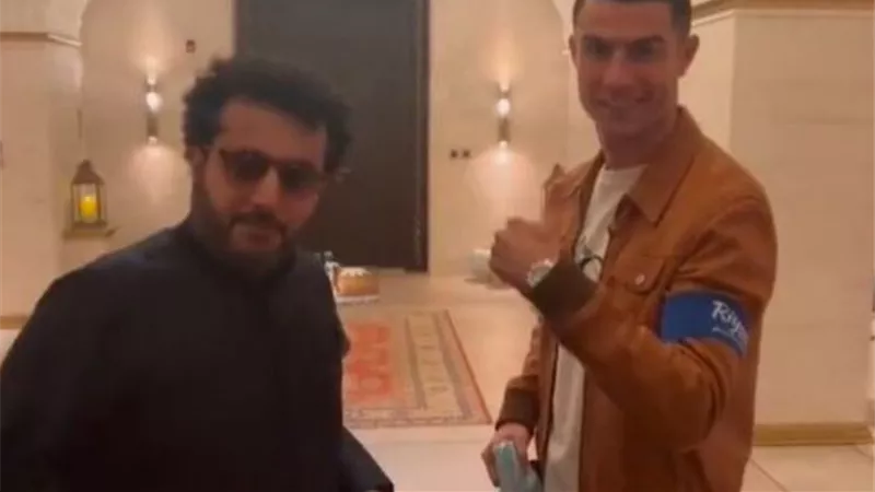 تركي آل الشيخ: رونالدو سألني من الأفضل هو أم ميسي