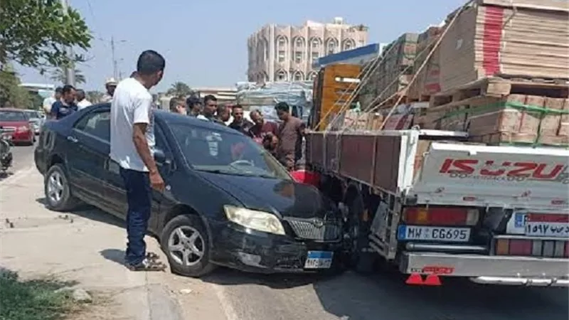 إصابة 4 فى تصادم سيارة نقل وسيارة ملاكى على الصحراوى بسوهاج