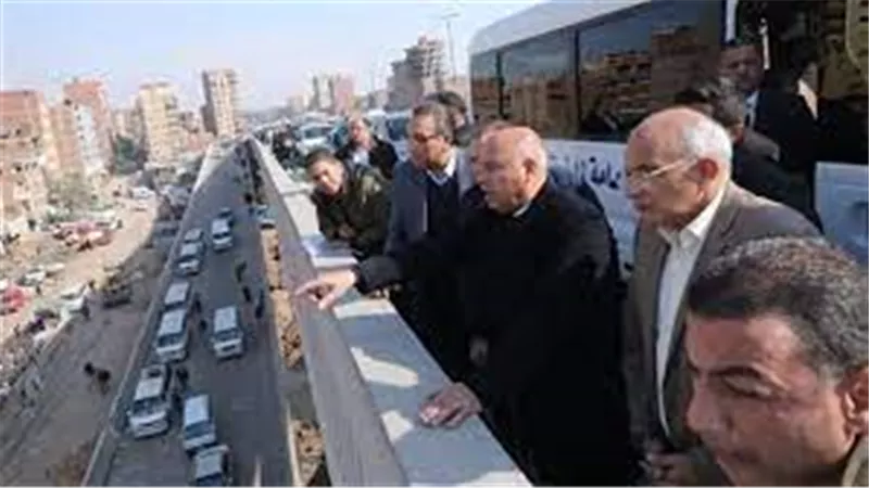 وزير النقل يتفقد أعمال المرحلة الثانية بمشروع تطوير الطريق الدائري حول القاهرة