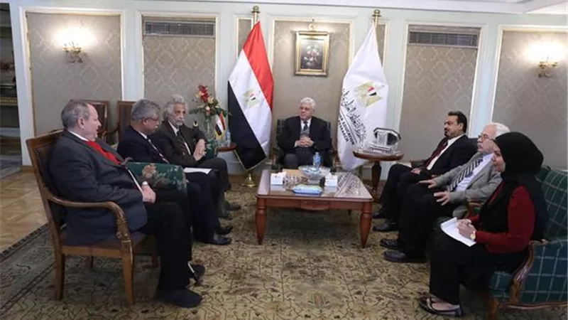 عاشور يؤكد حرص القيادة السياسية على تقديم أوجه الدعم لتطوير منظومة الصحة