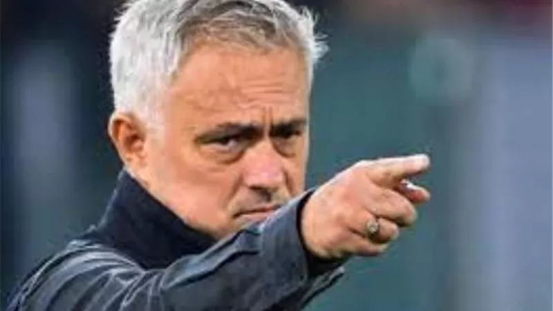 مورينيو يعلق على فوز روما على فيورنتينا فى الدوري الإيطالي