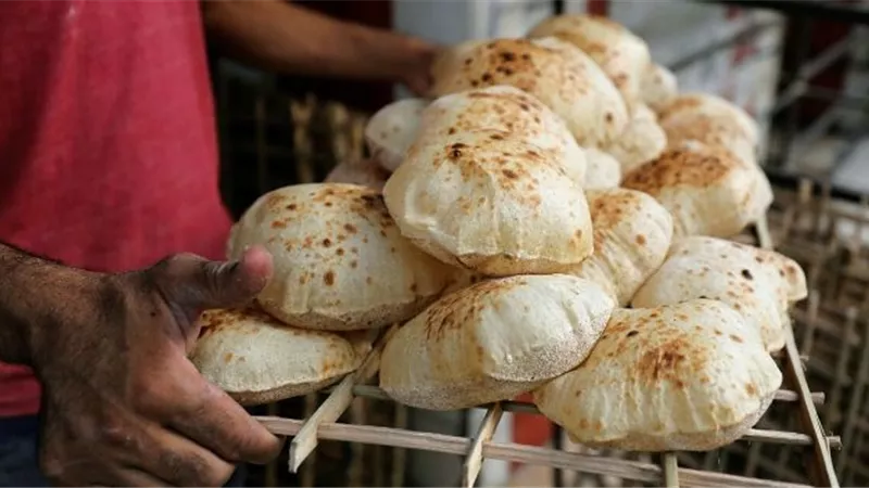 غرفة الحبوب تشيد بتوفير الخبز البلدي لغير حاملي البطاقات التمويني