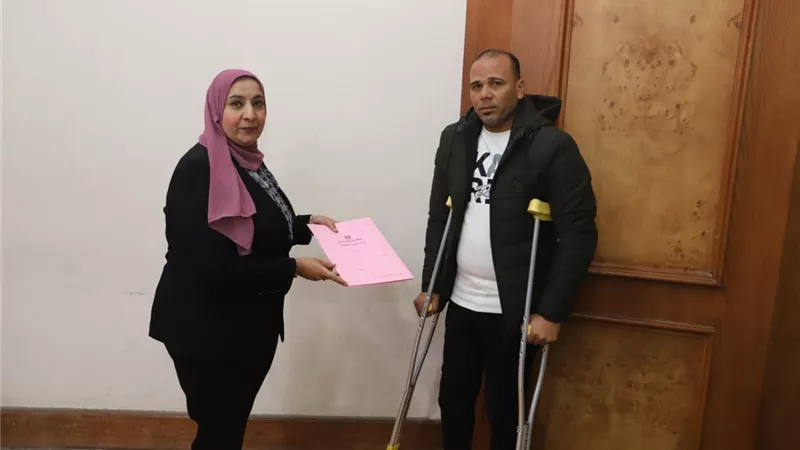 القوى العاملة: تعويضات لأسر من العمالة غير المنتظمة بـ9 محافظات