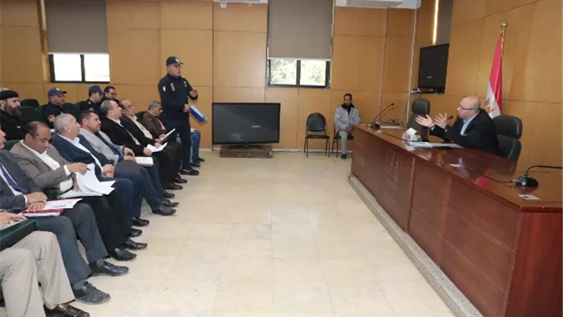 متابعة تنفيذ اشتراطات الحماية المدنية لتأمين الكنائس