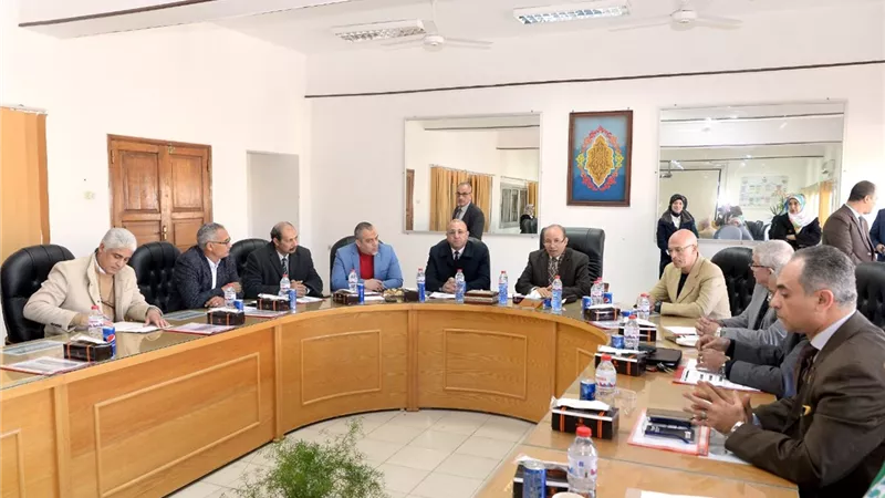 التصويت على أعضاء لجنة اختيار العميد بالتربية الرياضية بالمنصورة