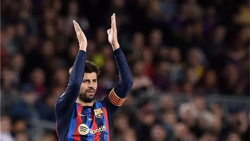 بيكيه : الحكم الإسباني ماتيو لاهوز ينحاز دائما الي ريال مدريد