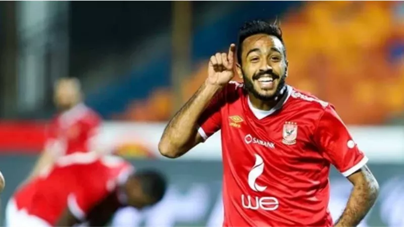 بأقدام عبدالقادر .. كهربا يصنع هدف الأهلي الأول فى شباك سموحة