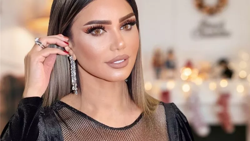 ملامح هادئة ومكياج ناعم.. أحدث ظهور لـ إيناس عز الدين .. شاهد