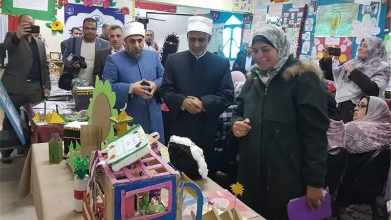 وكيل قطاع المعاهديفتتح المعرض الثاني أنا الراقى بأخلاقي بالشرقية