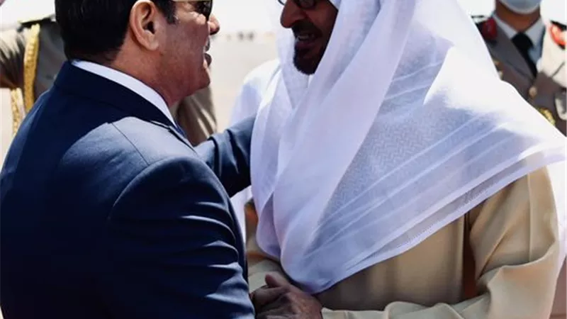 الرئيس السيسي يصل دولة الإمارات للمشاركة في 