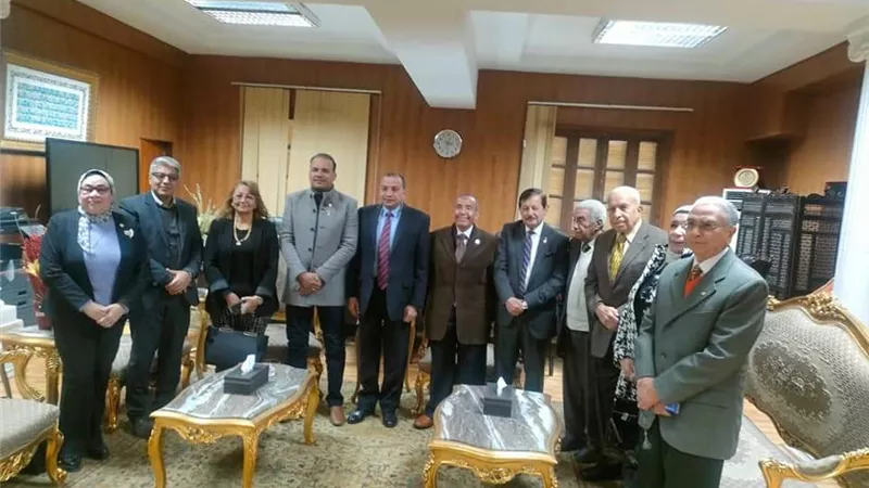 تعاون بين جامعه بني سويف ونادى روتارى.